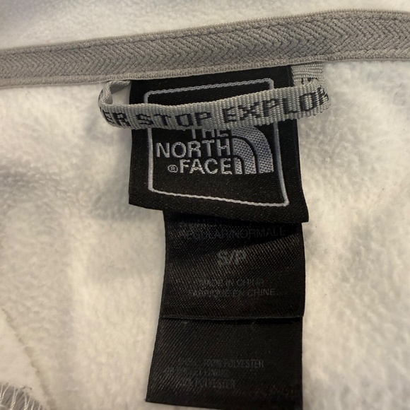 The North Face Fleece Windbreaker - Picture 5 of 9